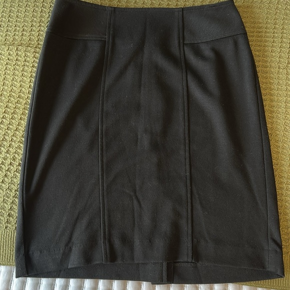Three black skirts - Picture 4 of 7